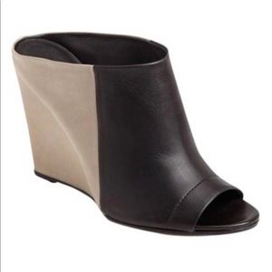 VINCE
Karin Leather Mules. US 6.5M EUR 37